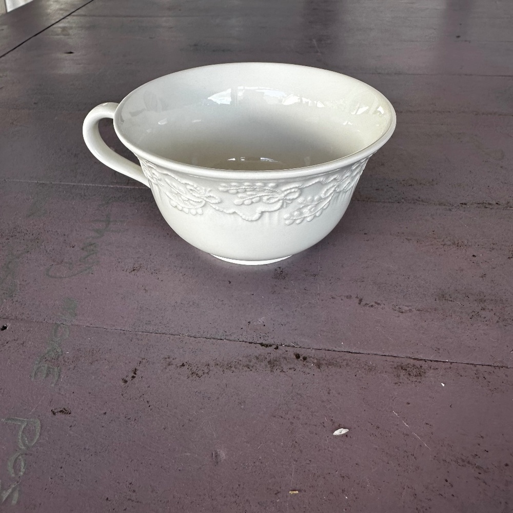 Ralph Lauren Wedgwood China Claire 2 Cups